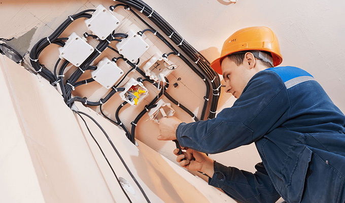 Curso de Realización de las intervenciones necesarias para el montaje de las instalaciones eléctricas en el entorno de edificios y con fines especiales